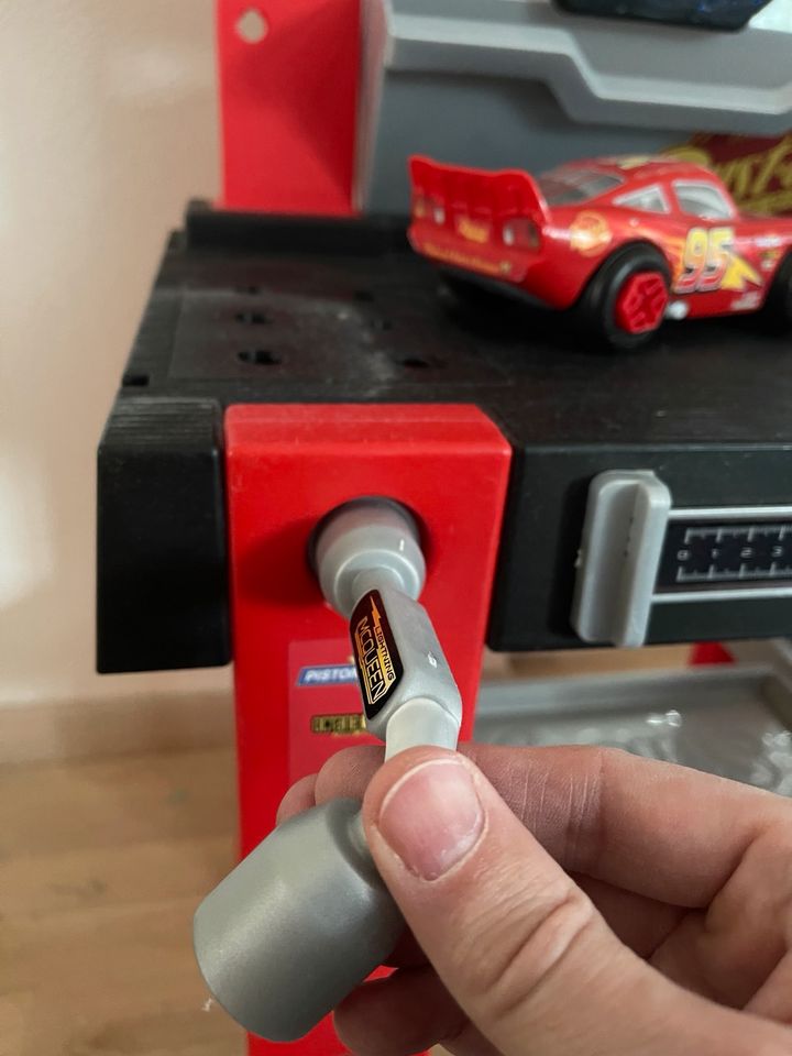 Werkbank Lightning McQueen in Germering