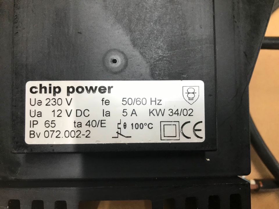 1. Netzteil 230v /12v DC  5A mit Kühlrippen Chip Power in Gelsenkirchen