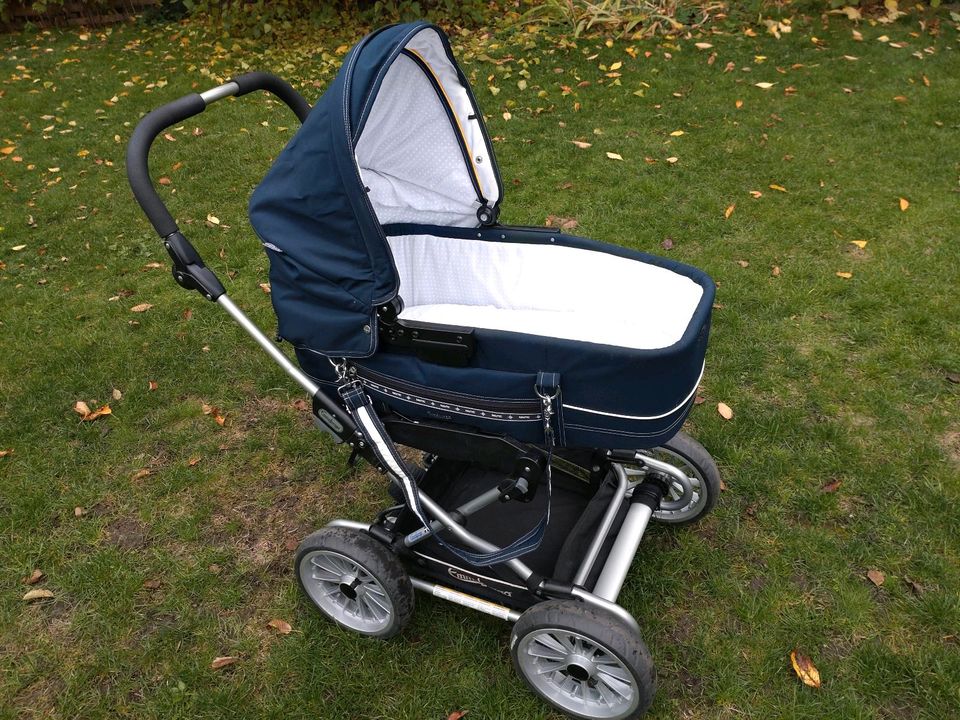 Kinderwagen Buggy Emmaljunga City Cross mit Babyschalen Adapter in Hannover