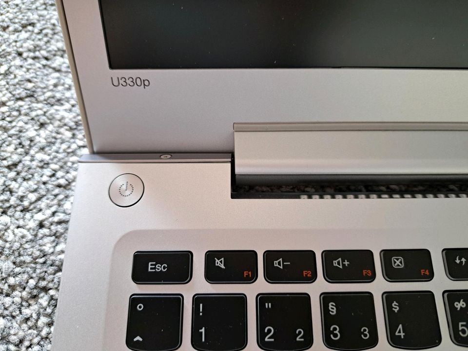 Lenovo U330p Notebook Laptop, Windows 8, 13,3Zoll, 4GB Arbeitsspe in Hemmingen