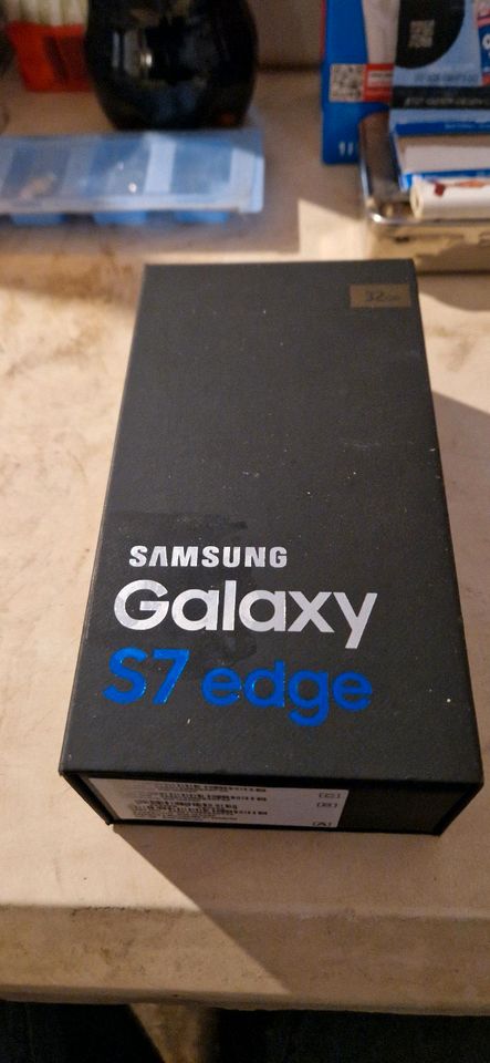 Samsung Galaxy S7 Edge in Carlsberg