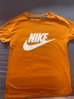 Nike T-Shirt in orange für Damen West - Unterliederbach Vorschau