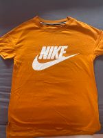 Nike T-Shirt in orange für Damen West - Unterliederbach Vorschau