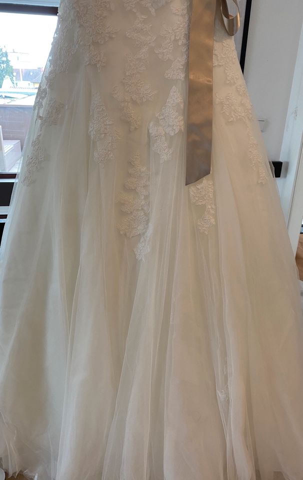 Ein wunderschönes Hochzeitskleid von Pronovias zu verkaufen in Schwetzingen