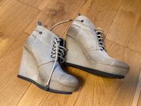 Diesel Damen Schuhe Stiefeletten Keilabsatz 39 Nordrhein-Westfalen - Lübbecke  Vorschau