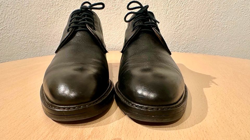 Rahmengenähte Herrenschuhe   Größe 8                ++ WIE NEU ++ in Usingen