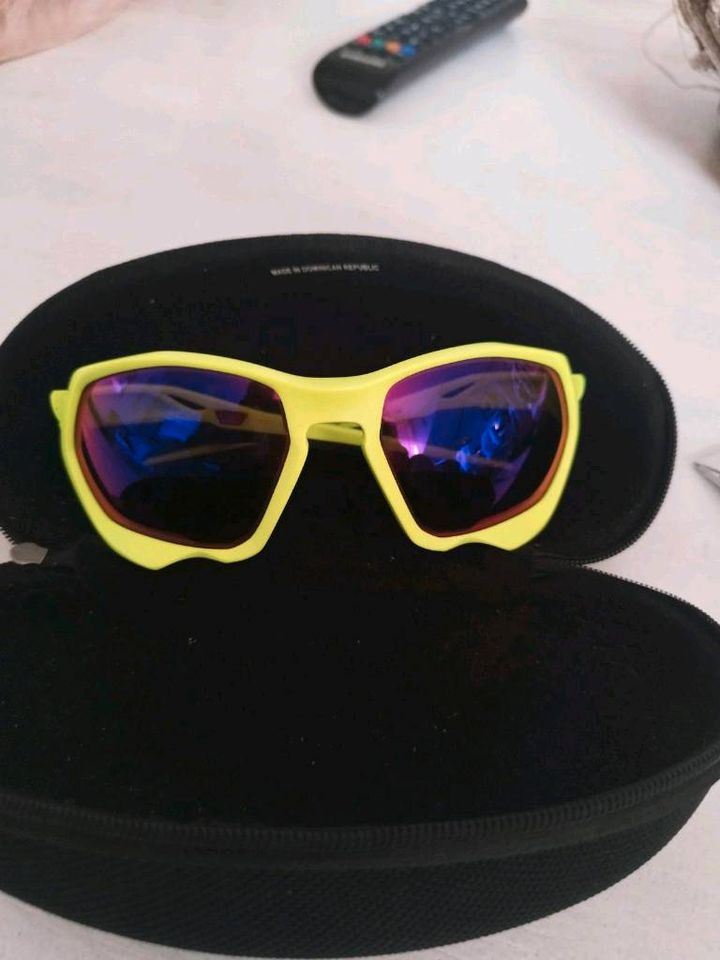 Oakley Sonnenbrille wie neu keine Kratzer 70€ inkl Versand in Düsseldorf
