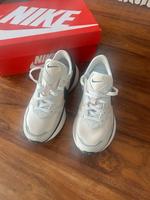Nike Phoenix Waffle gr 39 neu Brandenburg - Werneuchen Vorschau