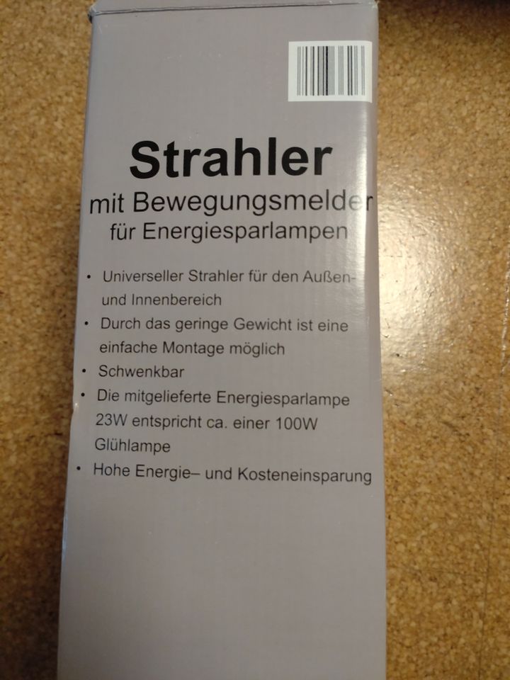 2 Strahler mit Bewegungsmelder für Energiesparlampen, unbenutzt in Wünschendorf