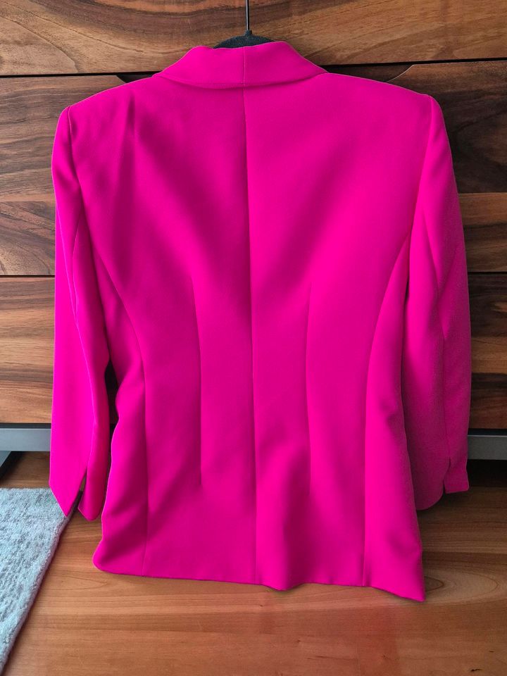 Zara Damen Jacke Blazer Fuchsia Gr L in Berlin