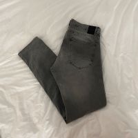 Graue ZARA Jeans / Herrenjeans Frankfurt am Main - Sachsenhausen Vorschau