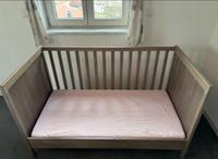 IKEA Sundvik Babybett graubraun 70x140 Bayern - Kiefersfelden Vorschau