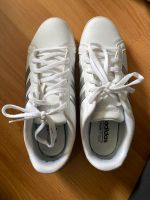 Adidas Sneaker weiß Sachsen-Anhalt - Gommern Vorschau