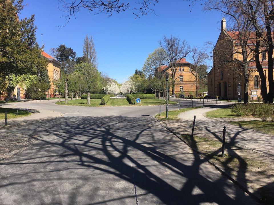 Traumhafte Landhaus Villa in historischem Park Citynah in Berlin