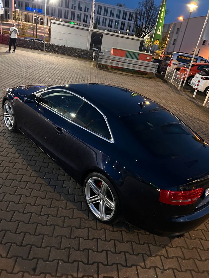 Audi A5 Coupé S-Line Verdacht auf Motorschaden in Gelsenkirchen