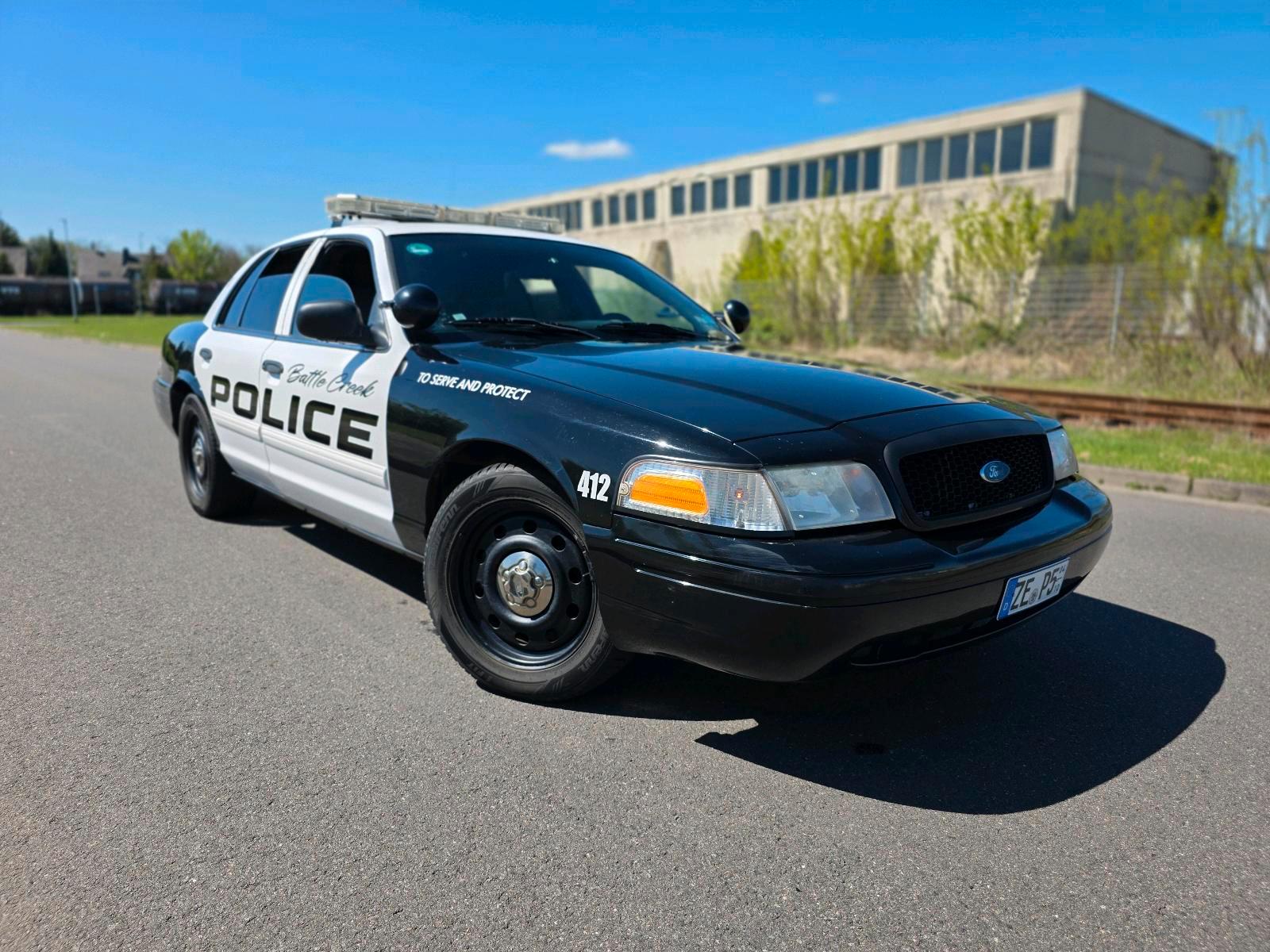 Abbildung des Autos Ford Crown Victoria Poli…