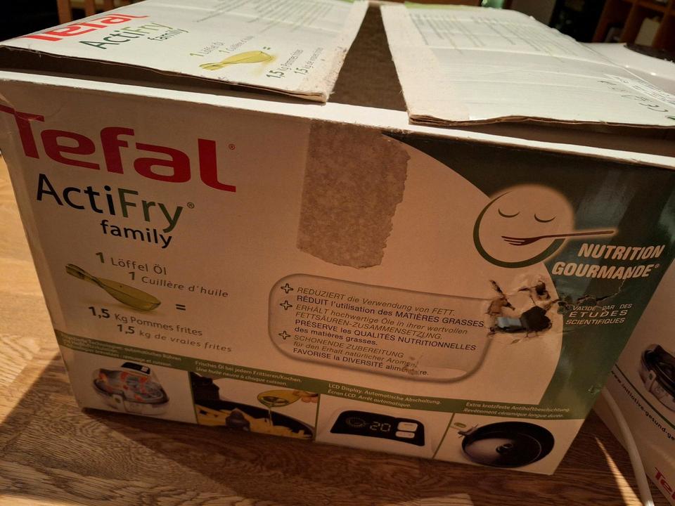 Heißluftfriteuse; Tefal ActiFry family; für 1,5 kg Kartoffeln in Homburg