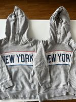 Hoodie New York grau H&M 110 Zwillinge Kr. München - Feldkirchen Vorschau