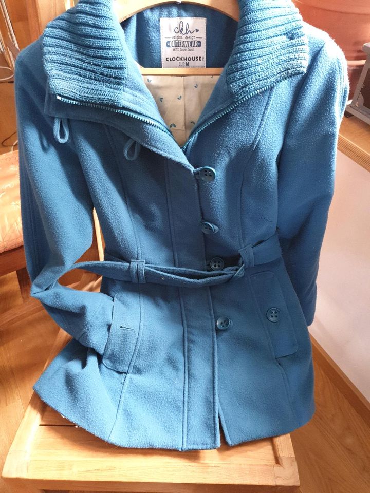 Schicke Jacke Winterjacke Blau Gr. M Clockhouse in Falkensee