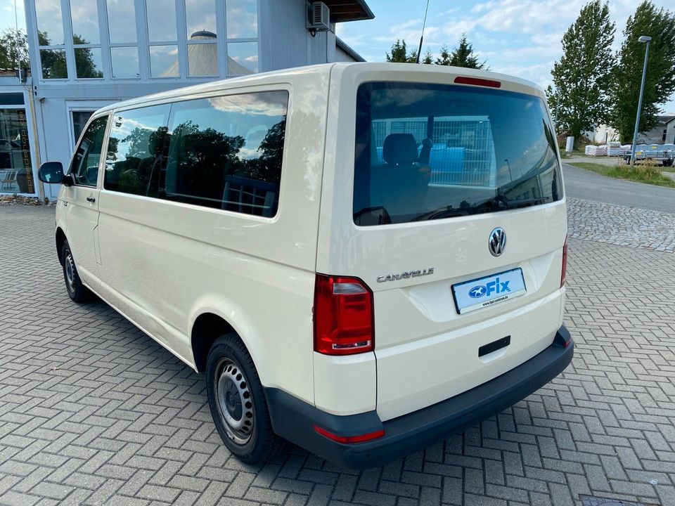 Volkswagen T6 Bus Caravelle Trendline lang *9-Sitzer+Leder* in Stendal