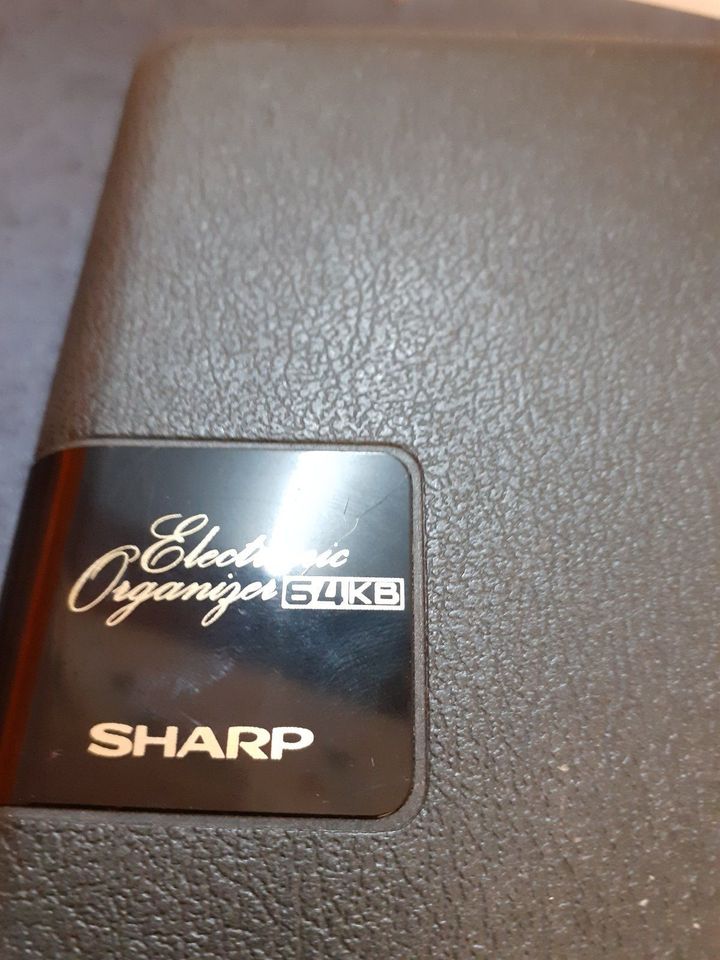 Sharp IQ-7300M Organizer in Solingen