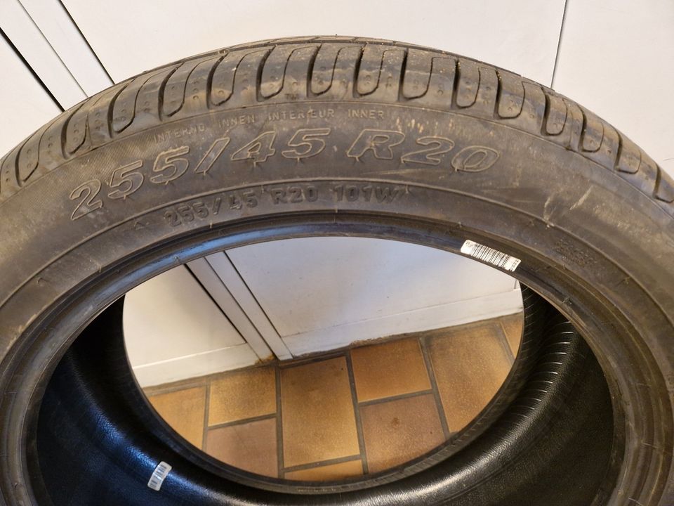 1 x Sommerreifen 255/45 R 20 ,101W Pirelli in Düsseldorf