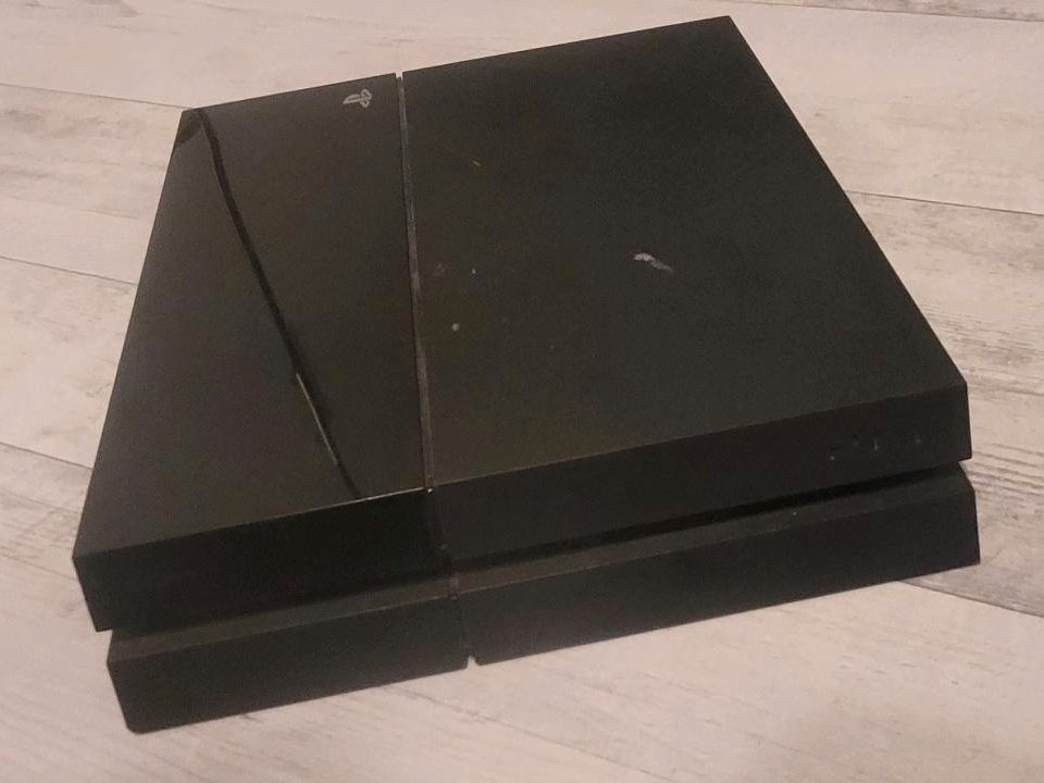 Sony PlayStation 4 500GB - Schwarz 9834519 Defekt in Marl
