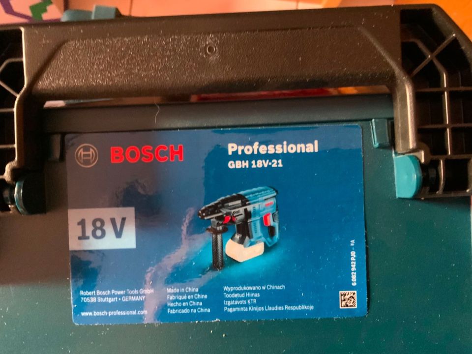 Neue Bosch 3x Professional  mit 3 x Akkus unbenutzt in Bietigheim-Bissingen