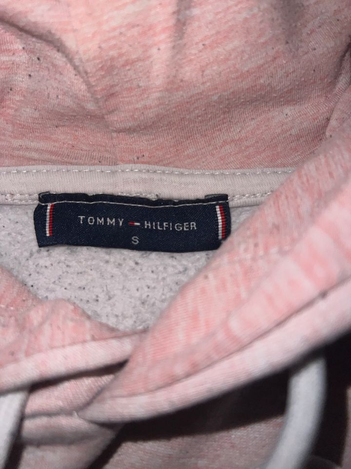 Tommy Hilfiiger Pullover in Cochstedt