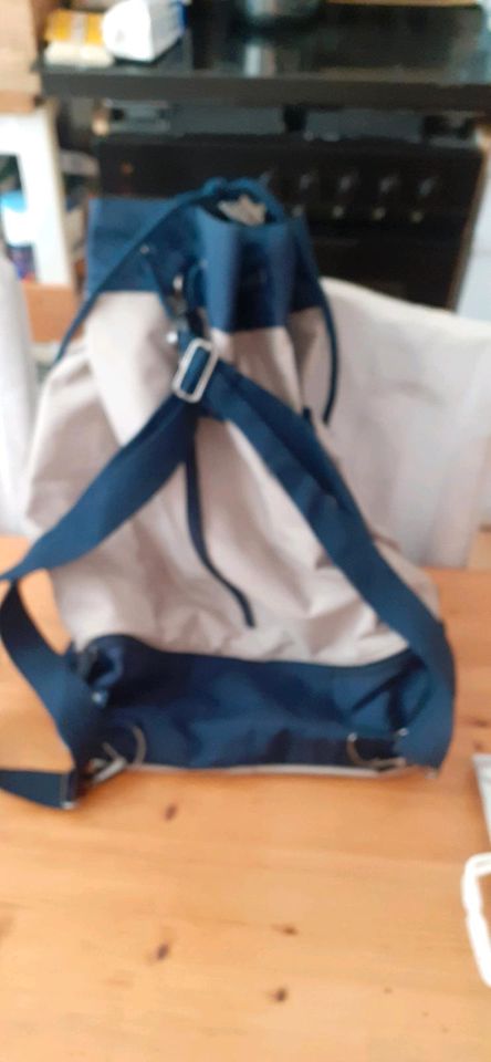Diverse Taschen, Laptoptasche, kl. Rucksack in Essen
