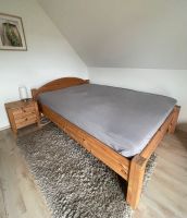 Massivholz-Bett inkl. Nachttisch Herzogtum Lauenburg - Schwarzenbek Vorschau