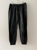 Zara vegane Lederhose Jogginghose Kunstleder Hose schwarz M München - Au-Haidhausen Vorschau