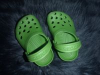 Crocs Kleinkinder 4-5 19-21cm Grün Top ansehen Brandenburg - Nauen Vorschau