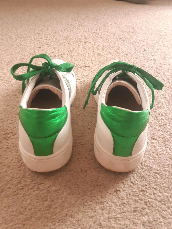 Andrea Manueli Sneaker 36 weiß grün/ selten getragen in Stuttgart