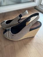 Tommy Hilfiger Keilsandaletten in Dunkelblau Bayern - Hallbergmoos Vorschau
