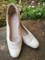 Hochzeits - Schuhe White Lady Gr 7 Pums   creme farben Hessen - Korbach Vorschau