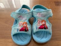 Anna und Elsa Badeschuhe Badeschlappen Gr. 26 neuwertiger Zustand Baden-Württemberg - Friedrichshafen Vorschau