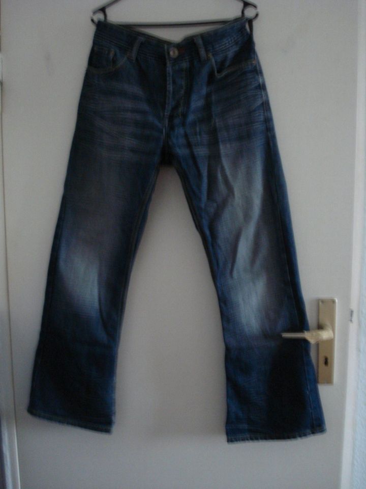 Hose Jeans 32/30 SMOG Jeanshose neuwertig in Berlin