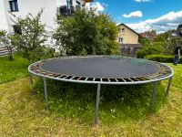 Trampolin 3,6 m Durchmesser! Zu verschenken! Baden-Württemberg - Niedereschach Vorschau