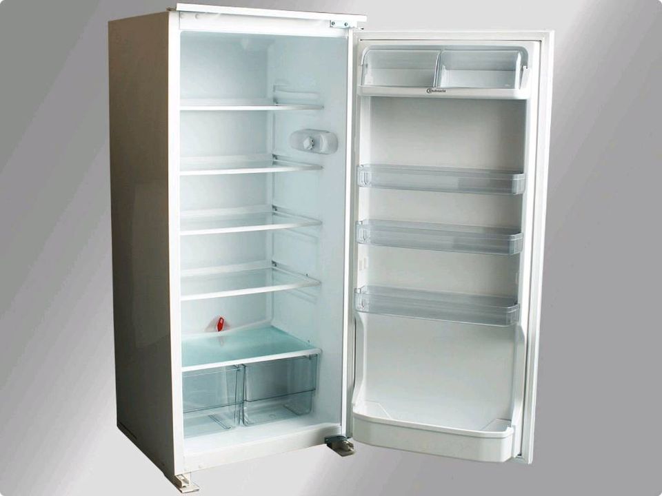 Bauknecht Kühlschrank Einbau KRI 2212/A Einbaukühlschrank 221L  A in Kiel