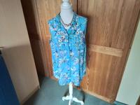 2 Damenblusen Bluse H&M Nordrhein-Westfalen - Kerken Vorschau