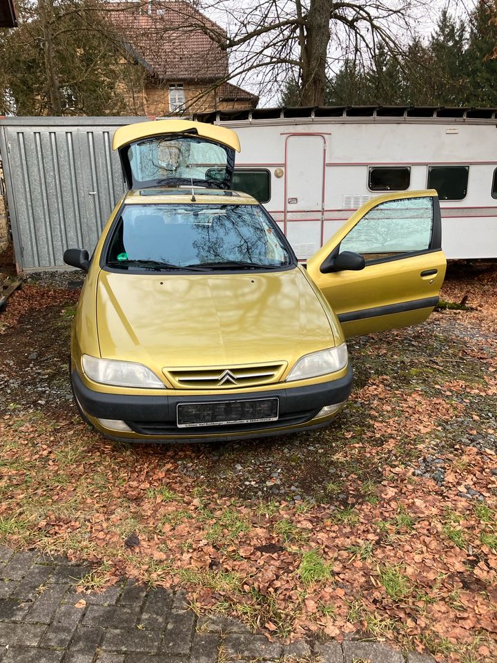 Citroën Xsara 1,6i Automatik -3 Türig Schiebedach in Freihung