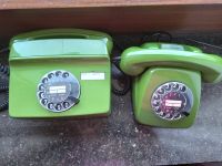 Retro! 2 Wählscheibentelefone grün eckig bzw. rund Rheinland-Pfalz - Langsur Vorschau