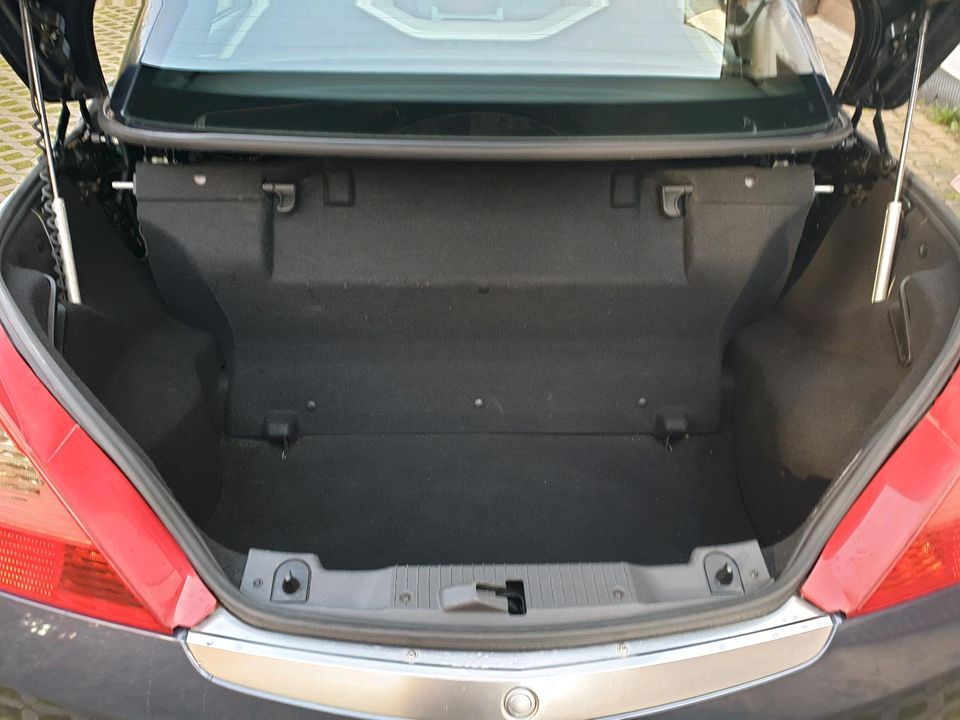 Opel Tigra Twintop 1,8 Cabrio in Pössneck