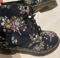 Dr. Martens Castel Stiefel Größe 38 Blumen Print Top Zustand! Nordrhein-Westfalen - Krefeld Vorschau