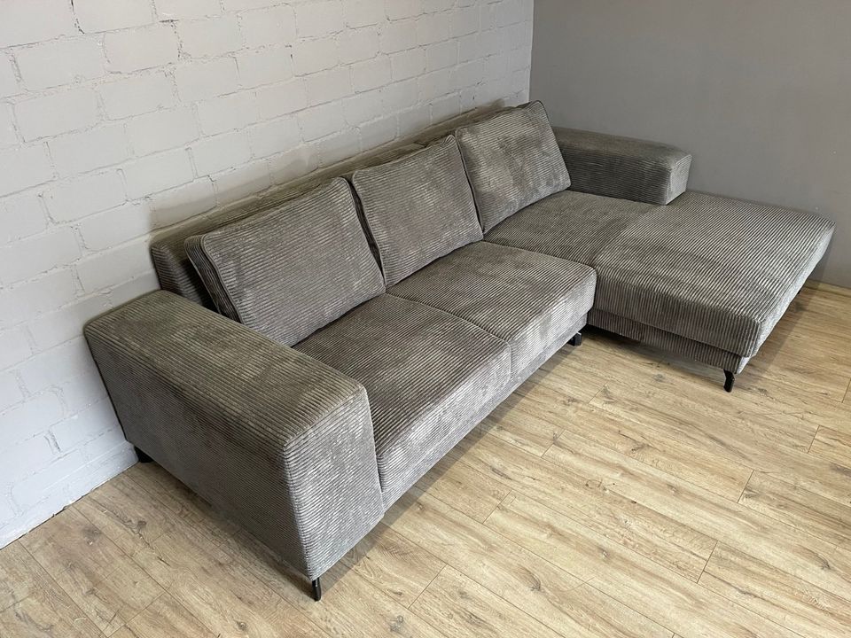 Ecksofa, Sofas Lieferung, Lagerverkauf sofort lieferbar in Essen