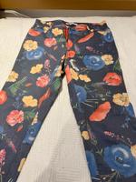 Brax Damenhose – Style.MARY – Blumenmuster – Größe 42 Nordrhein-Westfalen - Lübbecke  Vorschau