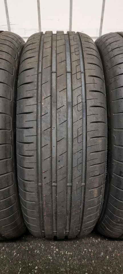 Sommerreifen 205/60 R16 92V Goodyear Efficient Grip neu in Lage