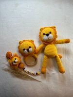 Amigurumi◆Löwe◆Personalisierte Schnullerkette◆Rassel◆Spielzeug Nordrhein-Westfalen - Niederzier Vorschau