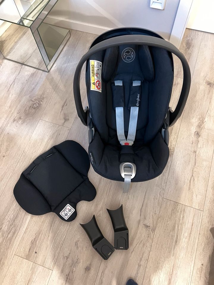 Cybex Platinum T i-Size -Dunkelblau in Berlin